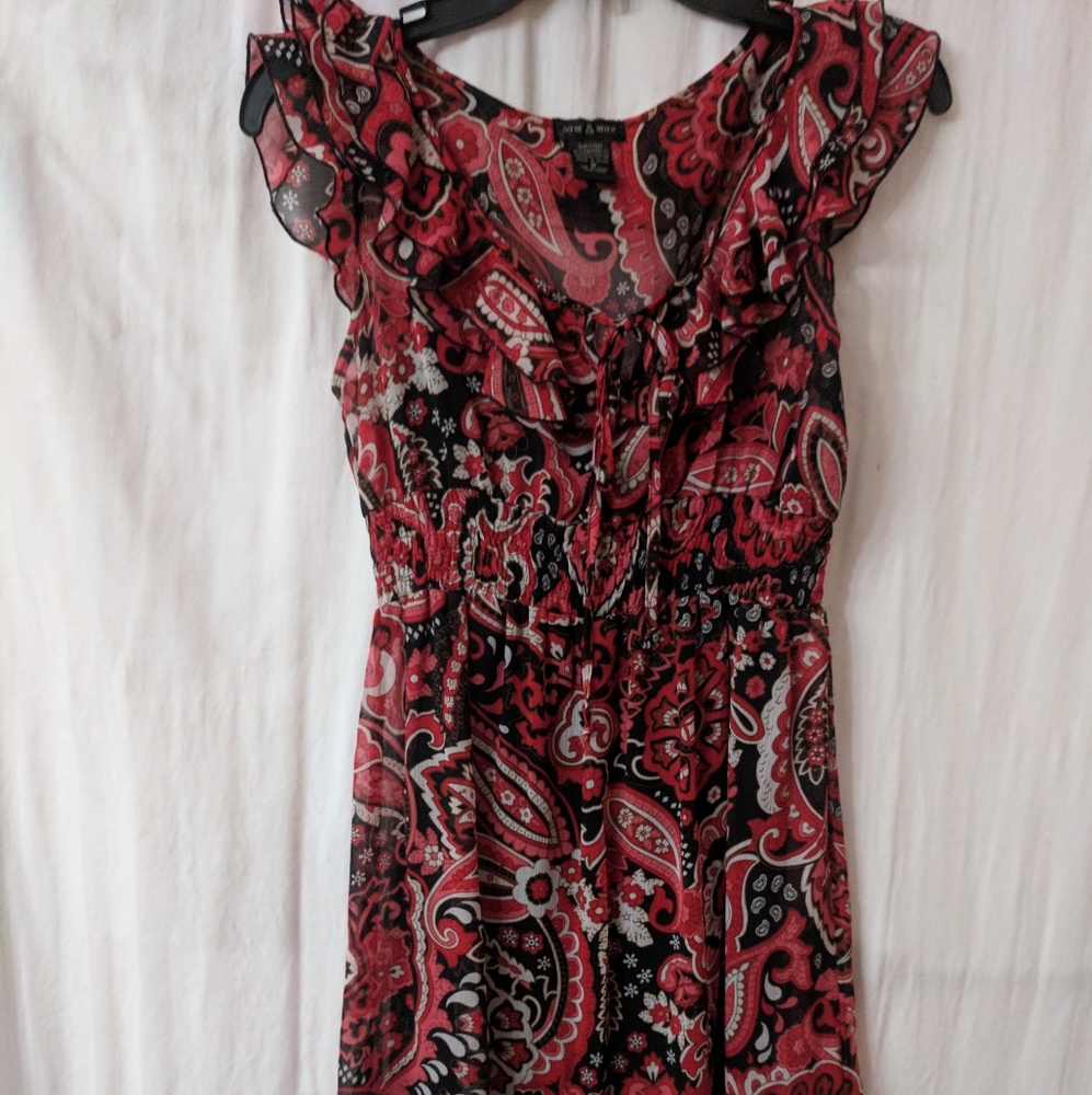 Sam & Max Red/Black/ White print Dress. Size M